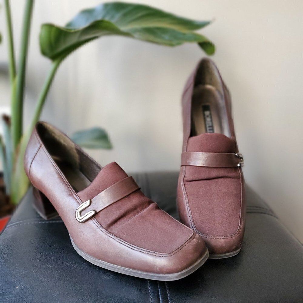 BORELLI LOAFER HEELS SIZE 10